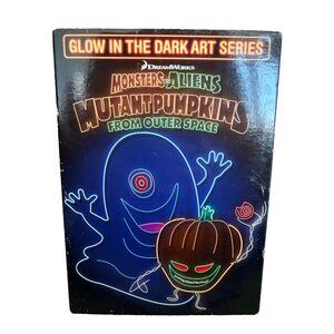 Dreamworks Monsters Vs Aliens Mutant Pumpkins from‎ Outer Space Glow In The Dark